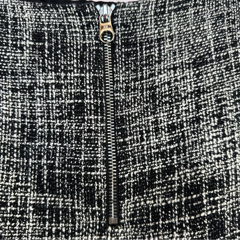 Karen Millen Black & White Skirt - Picture 3 of 10